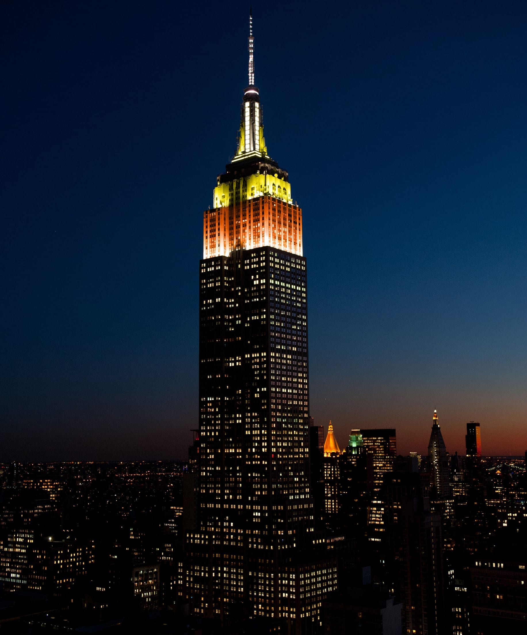 The Empire State Building Is Lighting Up For the New York Spectacular